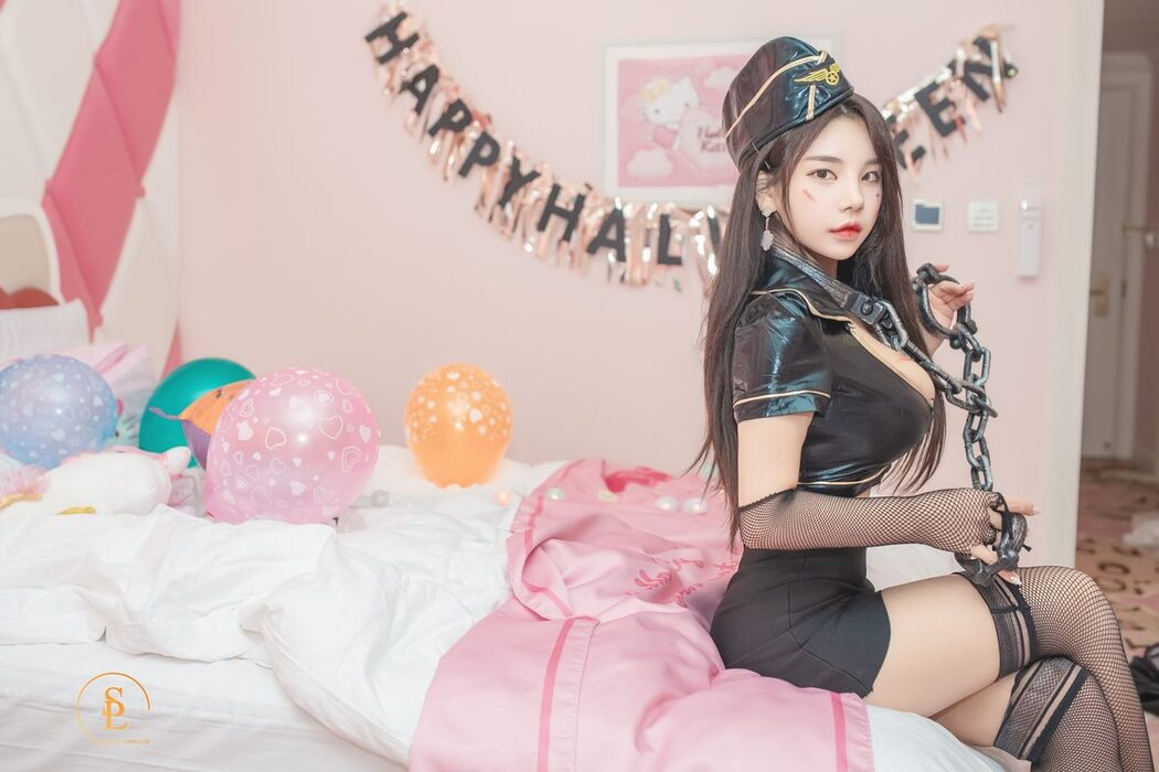 SaintPhotoLife – Zzyuri 쮸리 – Vol.16 Pink Halloween