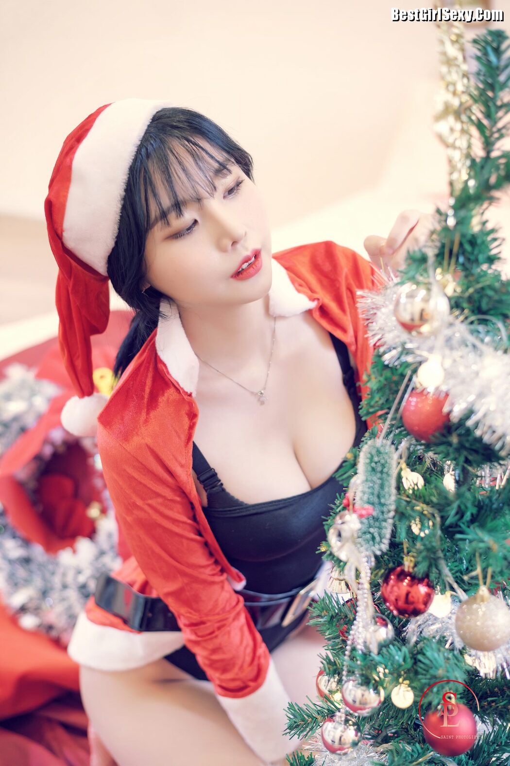 SaintPhotoLife – Yuna 유나 – Vol.24 Merry Yunas Xmas