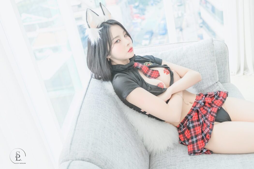 SaintPhotoLife – Yuna 유나 – Vol.44 Award