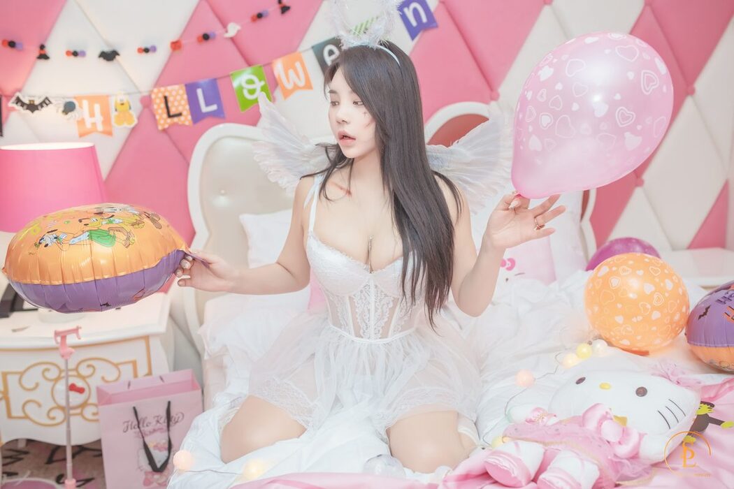 SaintPhotoLife – Zzyuri 쮸리 – Vol.16 Pink Halloween