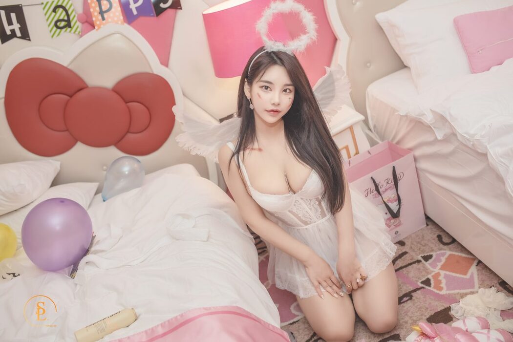 SaintPhotoLife – Zzyuri 쮸리 – Vol.16 Pink Halloween