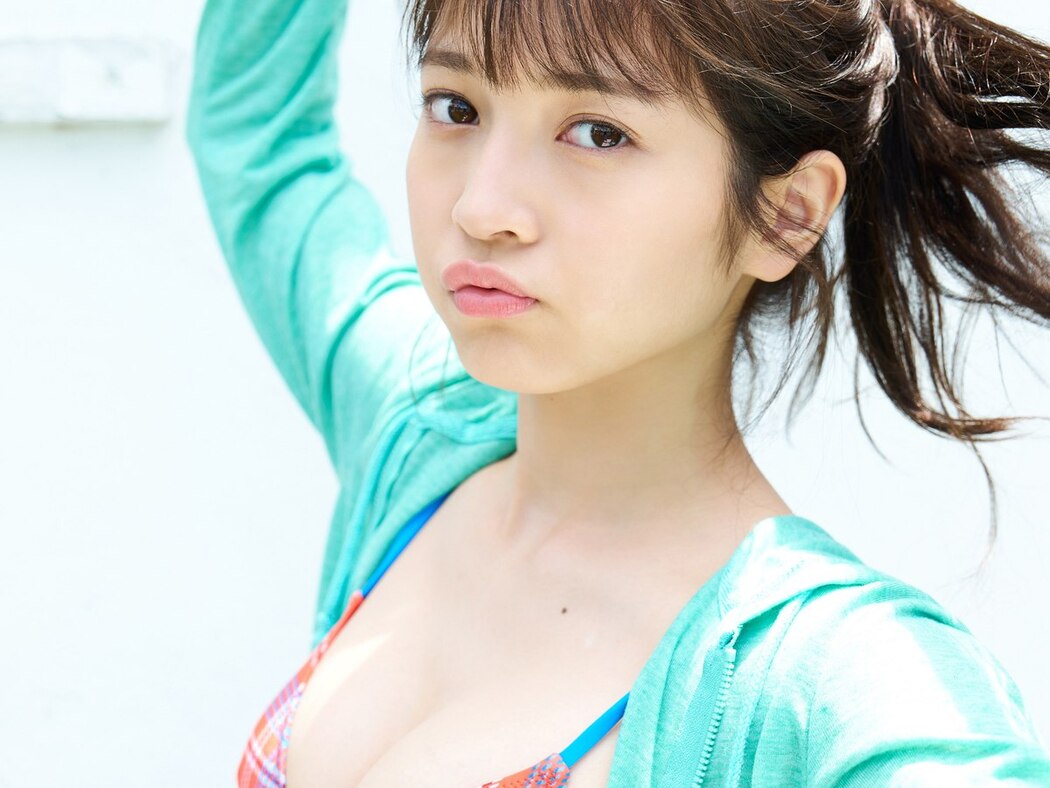 Platinum FLASH Photobook 2021-11-19 Nanako Kurosaki 黒嵜菜々子 – 18 Years Old