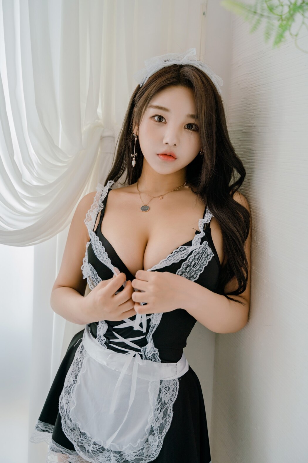 SaintPhotoLife Vol.001 Zzyuri 쮸리 – Maid