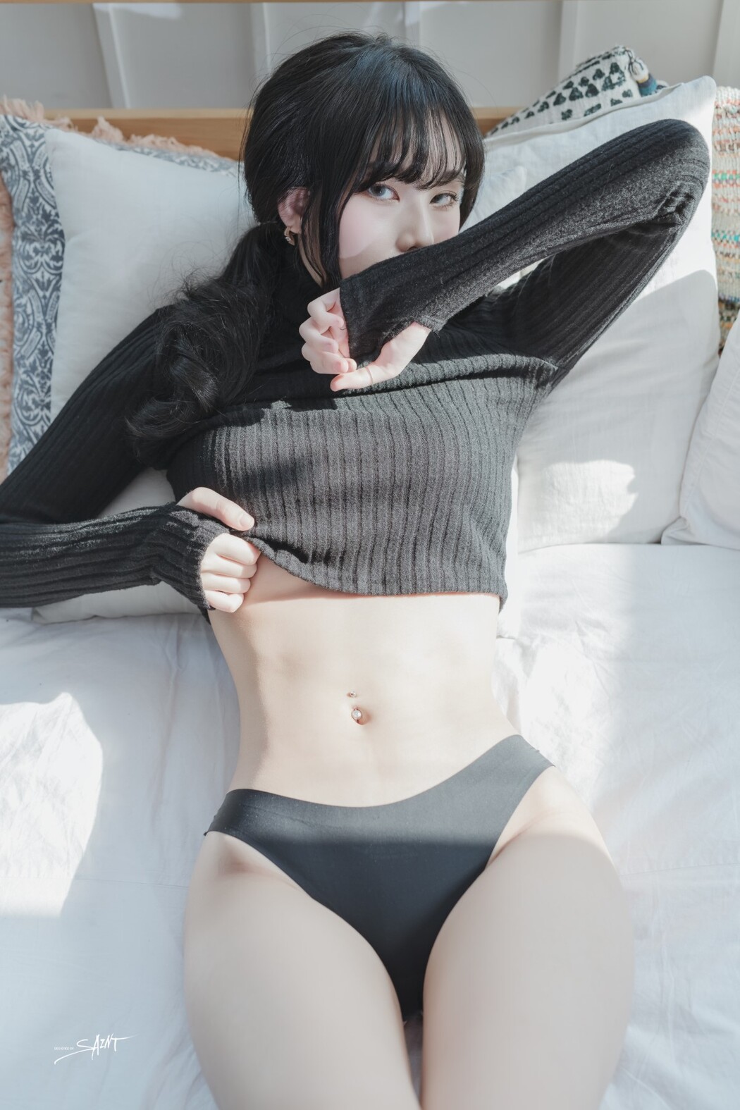 SaintPhotolife Vol.011 Yuna 유나 – Love On Top
