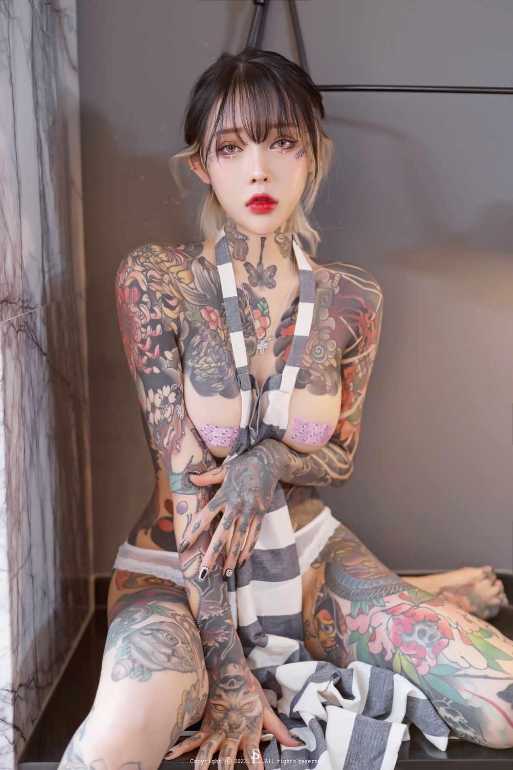 SaintPhotoLife YoKo Vol.06 – One Night With Yoko