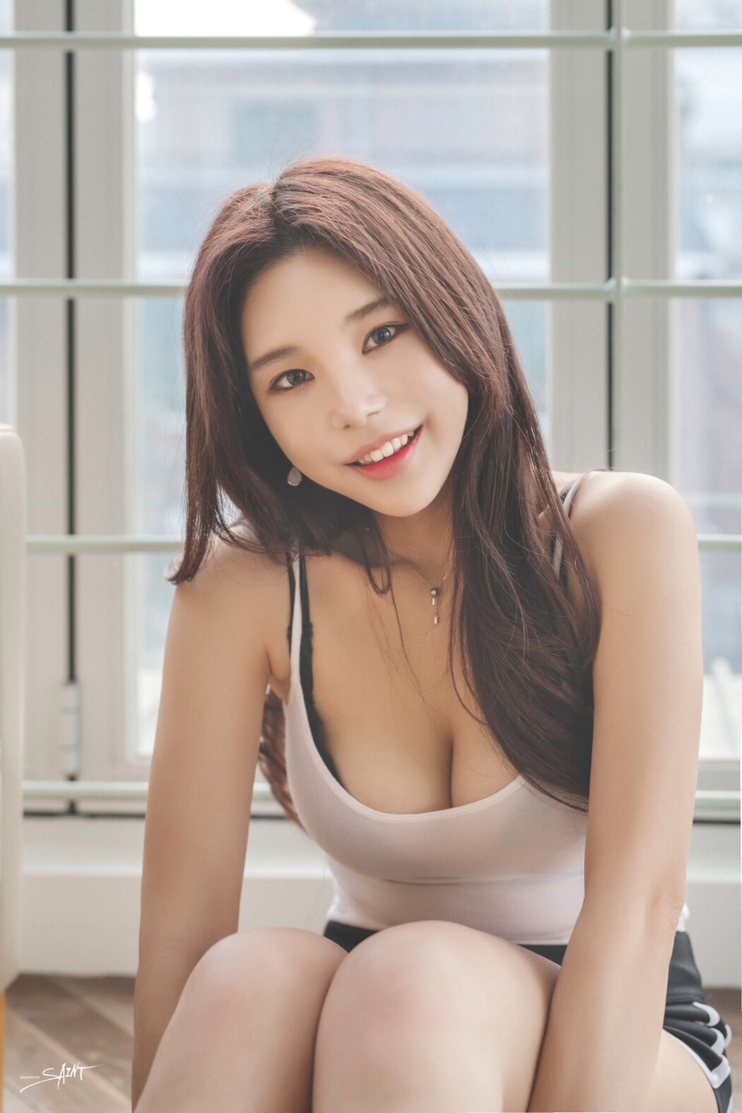 SaintPhotolife Vol.001 Zzyuri 쮸리 – 1 Year Anniversary