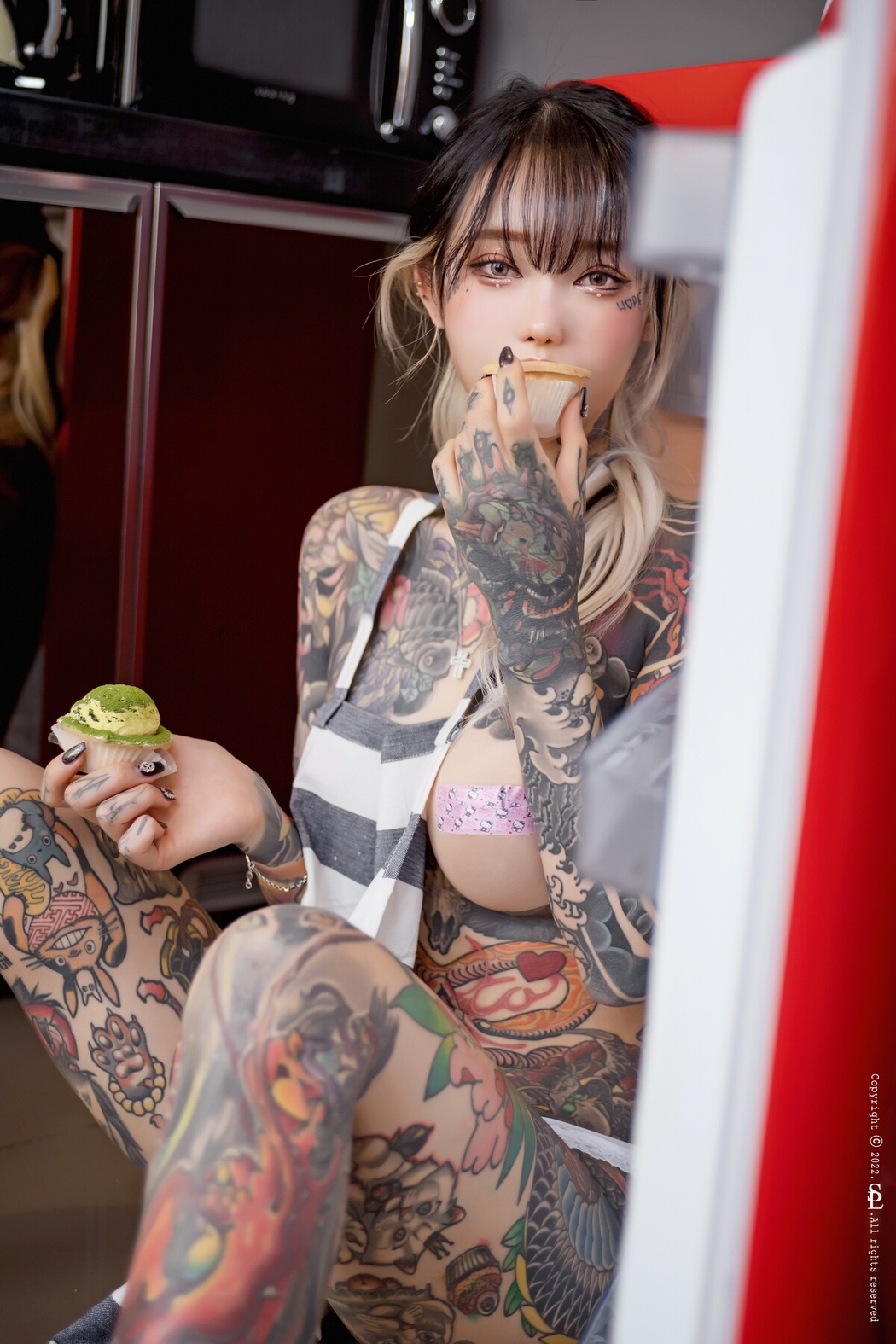 SaintPhotoLife YoKo Vol.06 – One Night With Yoko