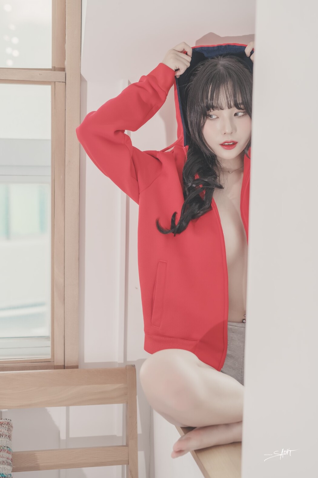 SaintPhotolife Vol.011 Yuna 유나 – Love On Top
