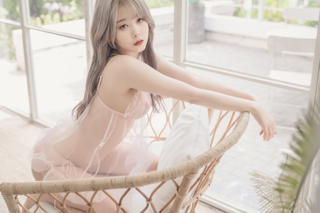 SaintPhotoLife Zia 지아 Vol.01 Hyacinth