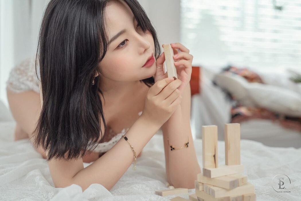 SaintPhotoLife Yuna – Jenga