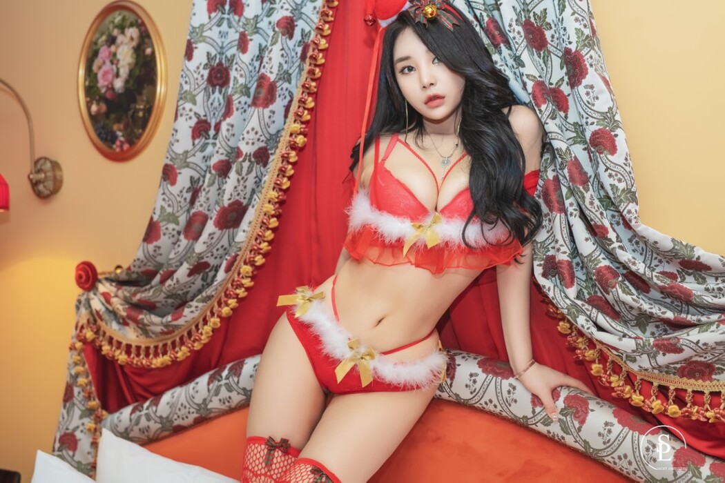 SaintPhotoLife Zzyuri 쮸리 – X-mas
