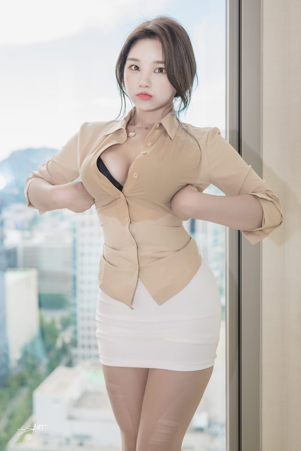 SaintPhotoLife Zzyuri Office Returns