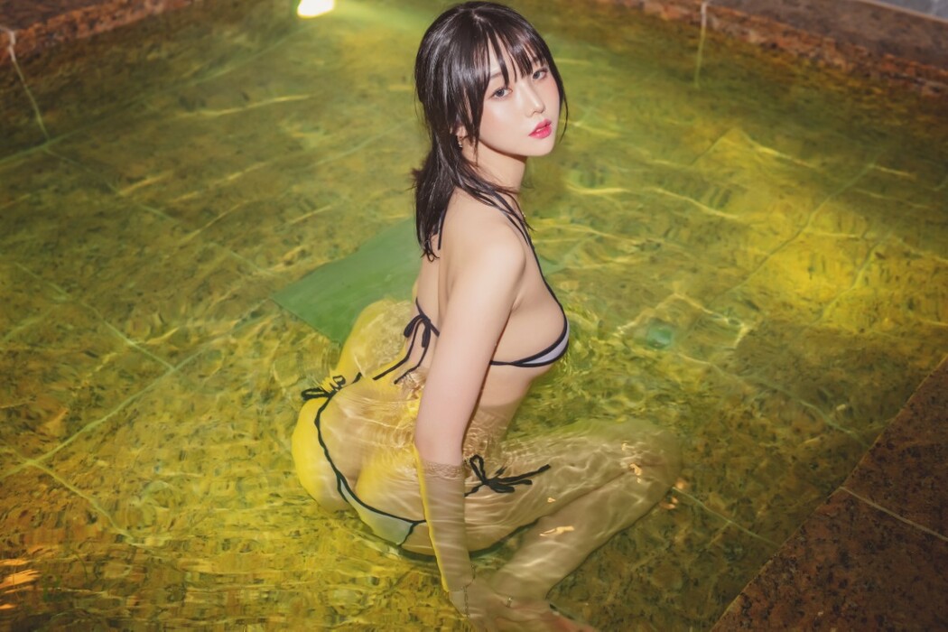 SaintPhotoLife Yuna 유나 Habibi