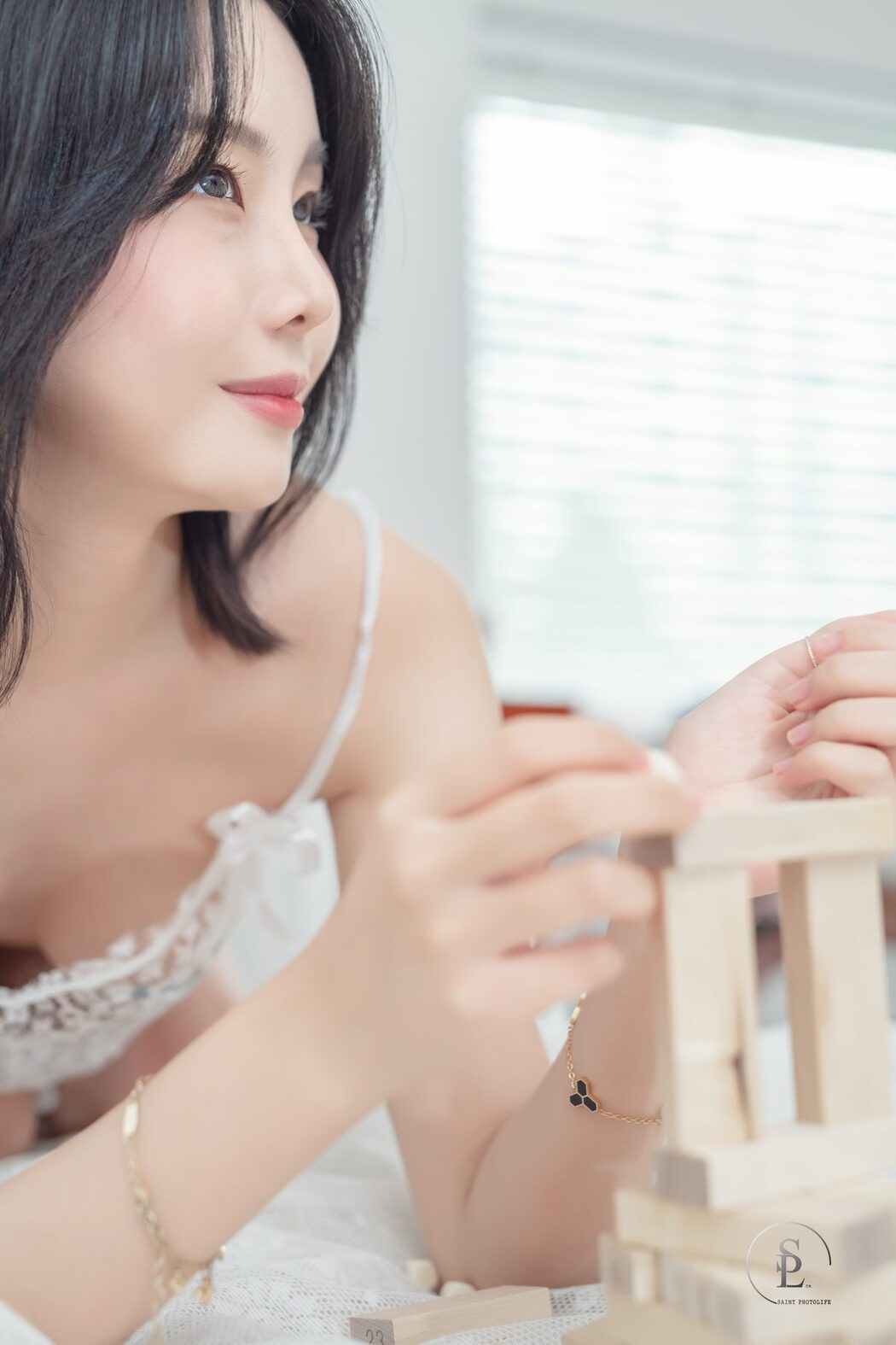 SaintPhotoLife Yuna – Jenga