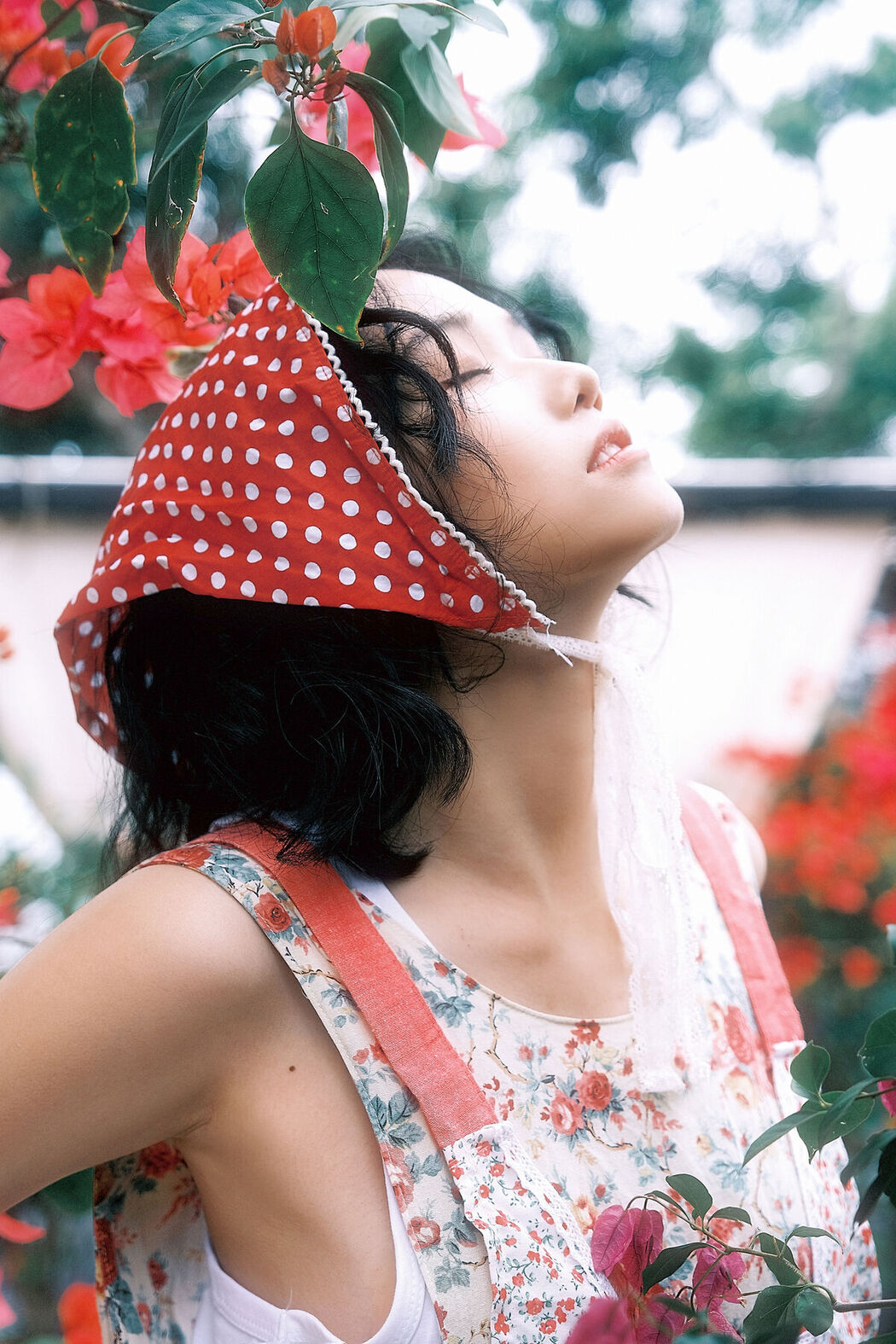 YiTuYu艺图语 Vol.8169 凌可Shawbrin (23P)