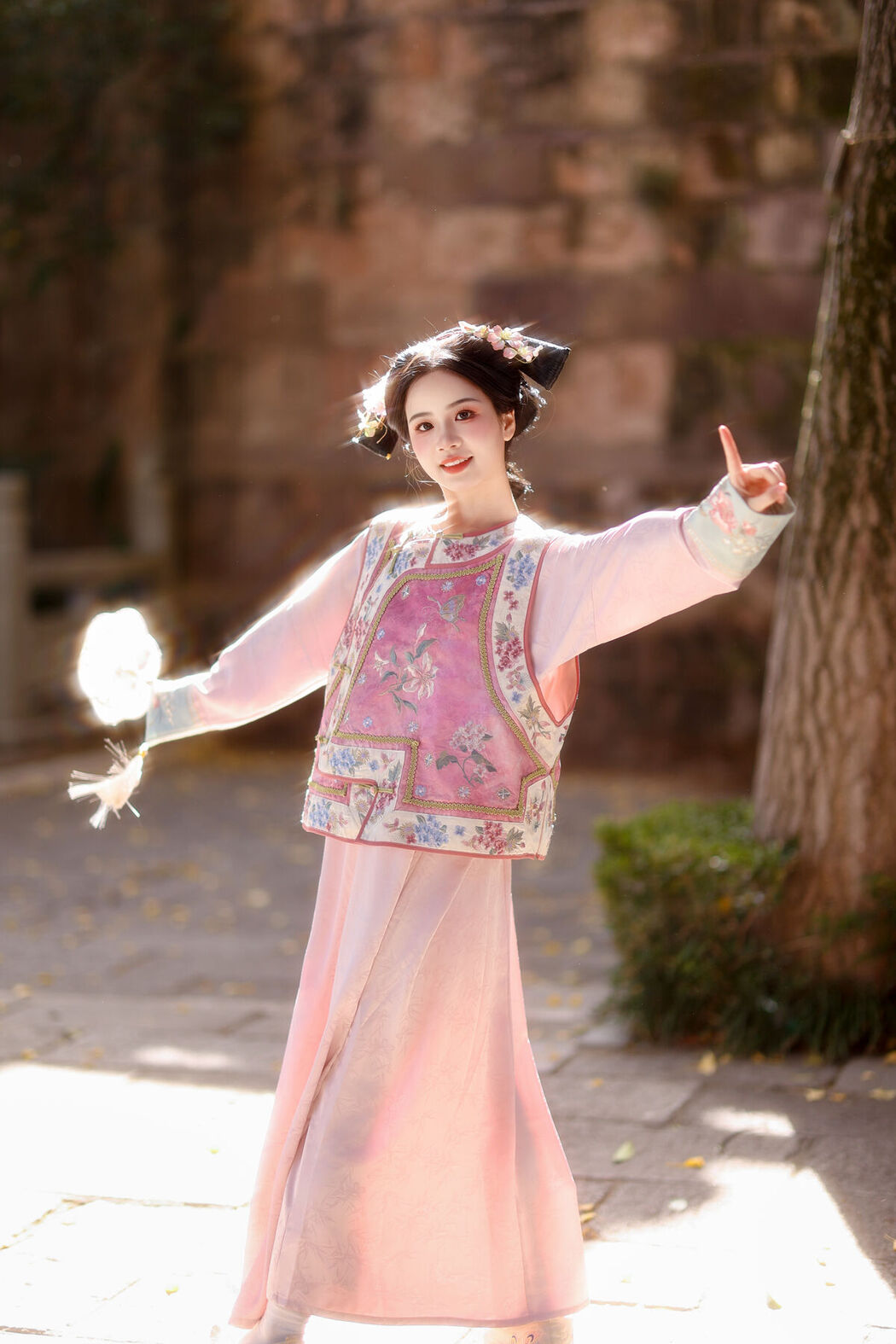 YiTuYu艺图语 Vol.8171 小杜同学 (26P)