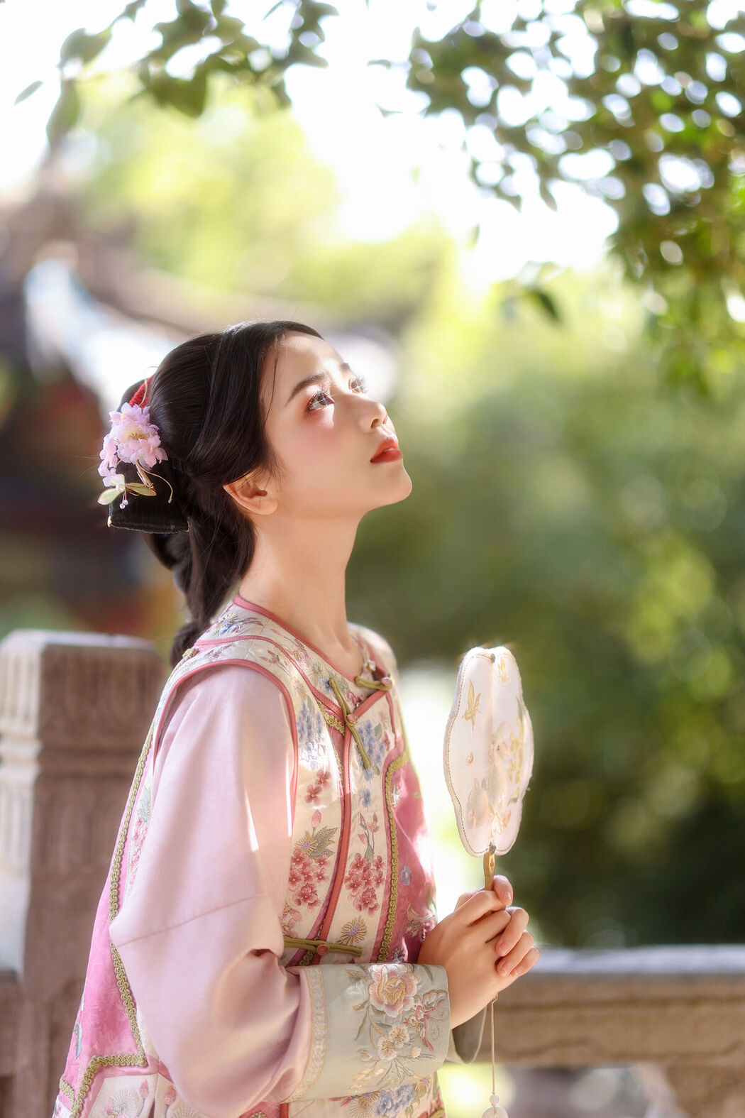 YiTuYu艺图语 Vol.8171 小杜同学 (26P)