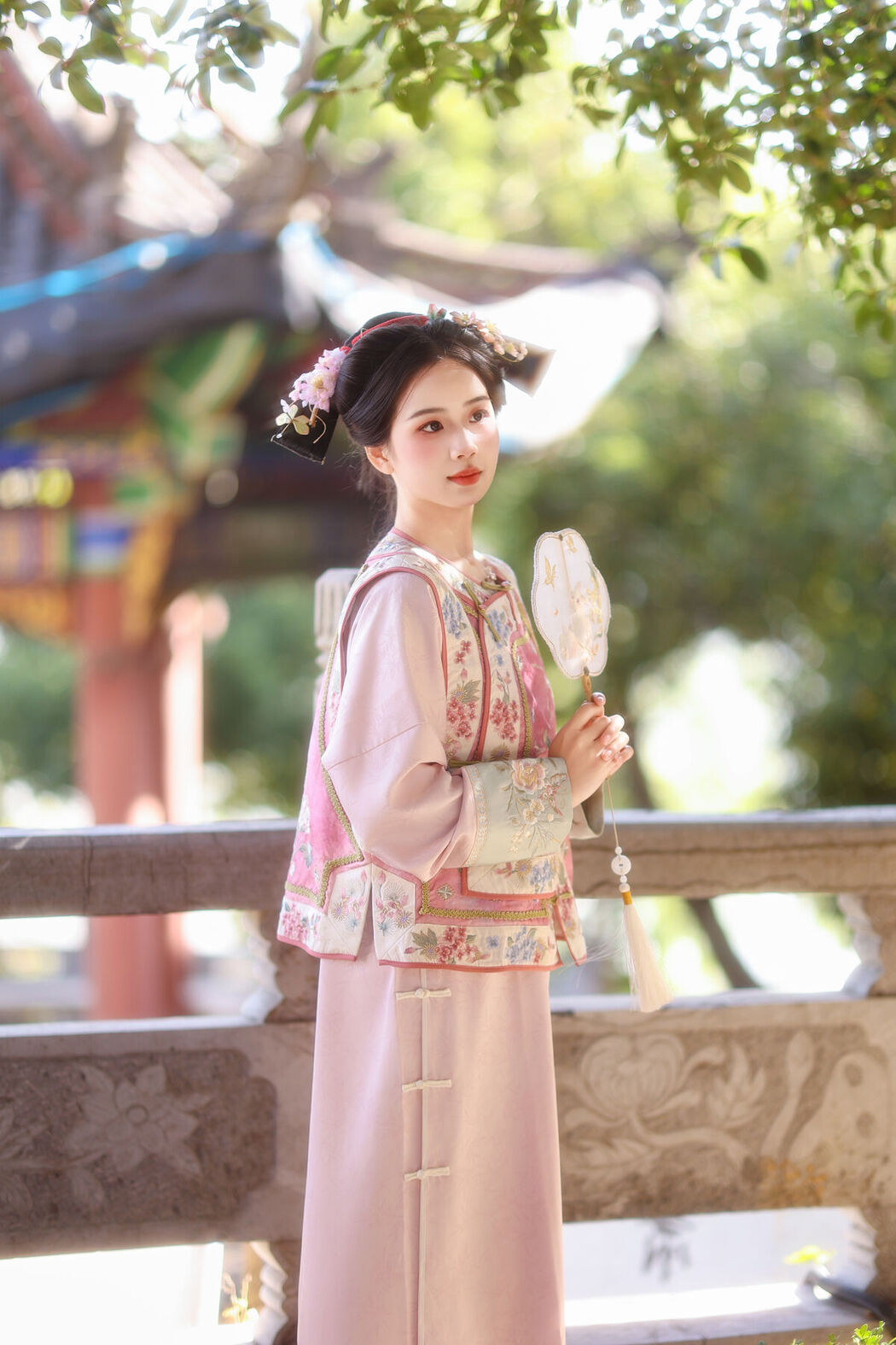 YiTuYu艺图语 Vol.8171 小杜同学 (26P)