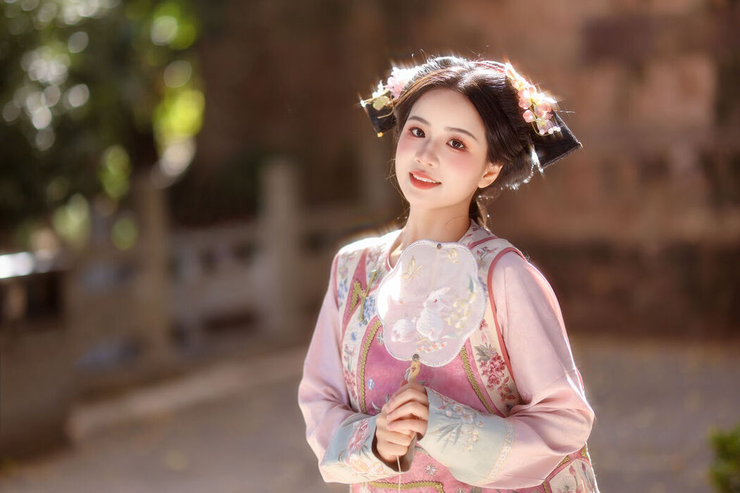 YiTuYu艺图语 Vol.8171 小杜同学 (26P)