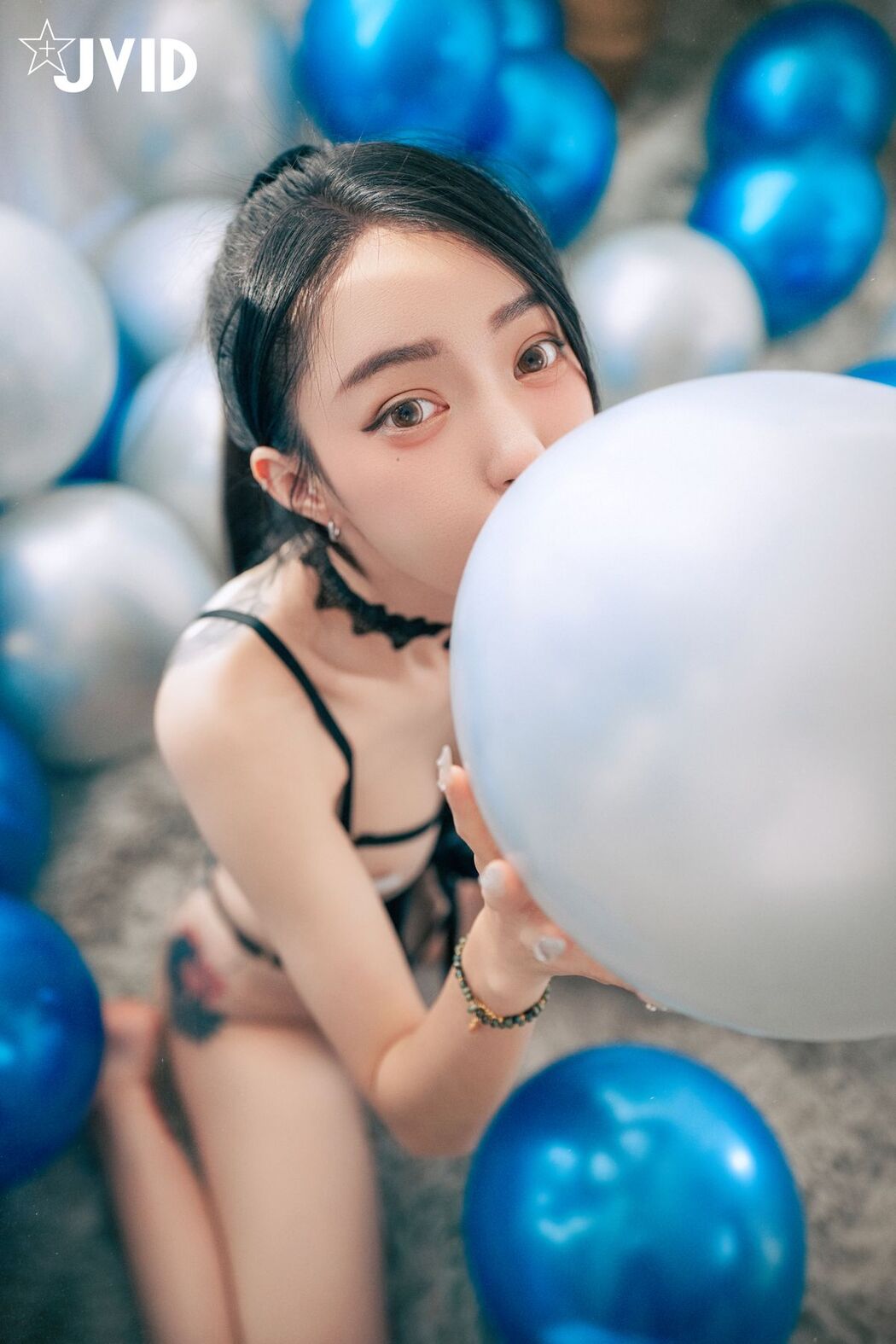 JVID Piao Piao Ge 飄飄哥 &#8211; 最狂尺度生日特輯 極細丁無膚膠 色色の裸體生日趴－飄飄 慶生被脫光光塗抹奶油 超細線丁無膚膠擠出誘人駱駝蹄 屁股翹高背後位視角超色慾 超誘人裸體奶油慶生影片熱映中 Part03 (63P)