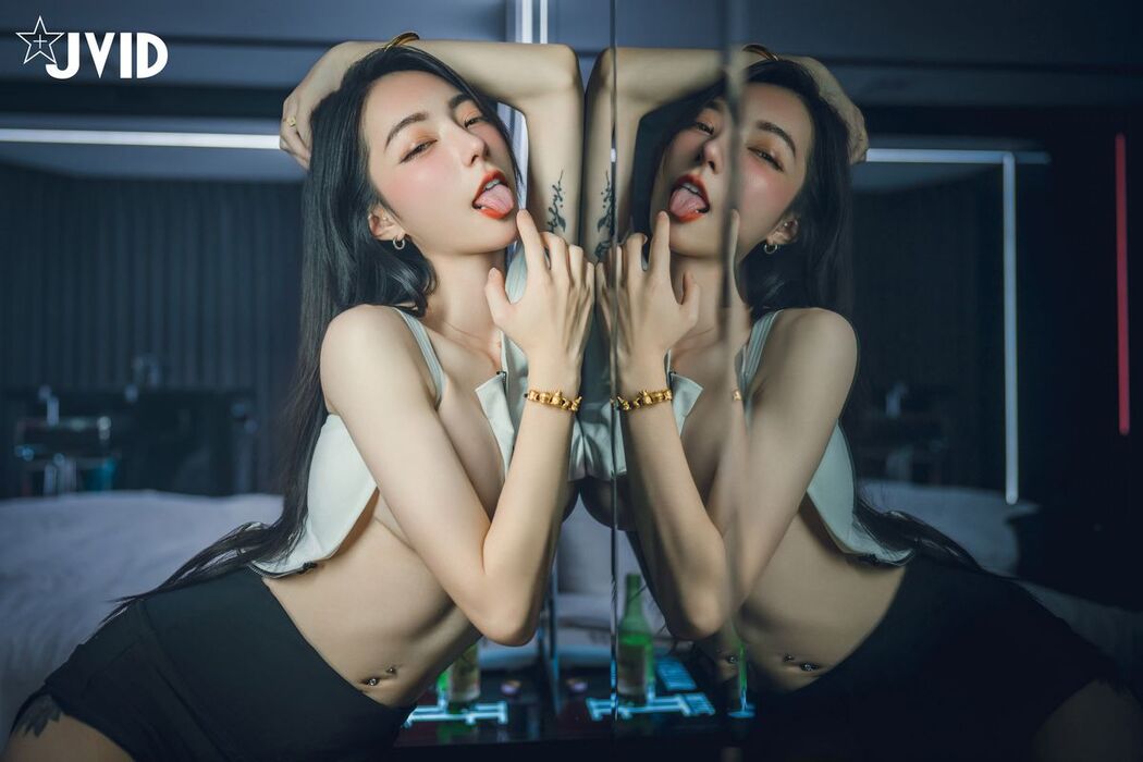 JVID Piao Piao Ge 飄飄哥 – 飄飄跟蹤綁架迷姦情色妄想 強灌春藥 粉粉 透透 藥效太強 讓美少女飄飄完全順從 Part01 (70P)