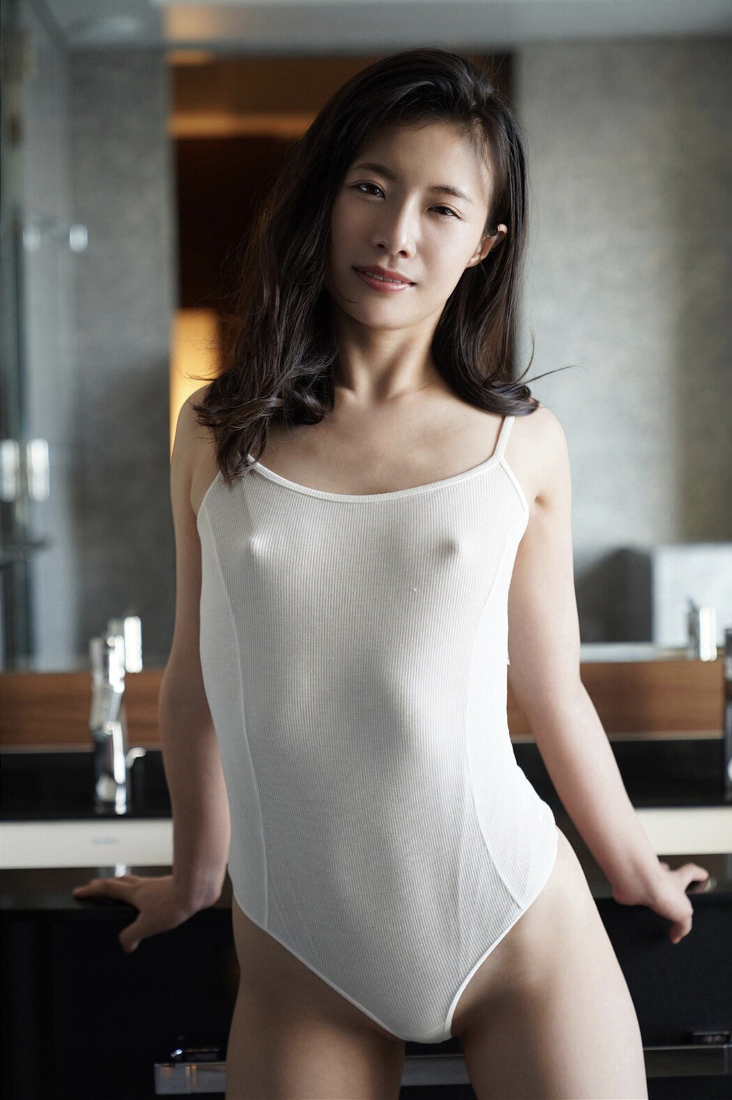 Ichiha Amatsu 天津いちは, FRIDAYデジタル写真集 『元JR東日本社員がまさかのフルヌード vol.2』 Set.02 Cover Photo