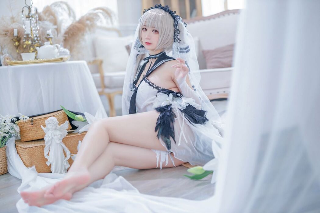 Coser@樱落酱w – 碧蓝航线 可畏 礼服 (21P)