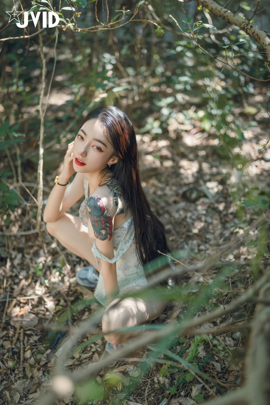 JVID Piao Piao Ge 飄飄哥 – 飄飄跟蹤綁架迷姦情色妄想 強灌春藥 粉粉 透透 藥效太強 讓美少女飄飄完全順從 Part01 (70P)