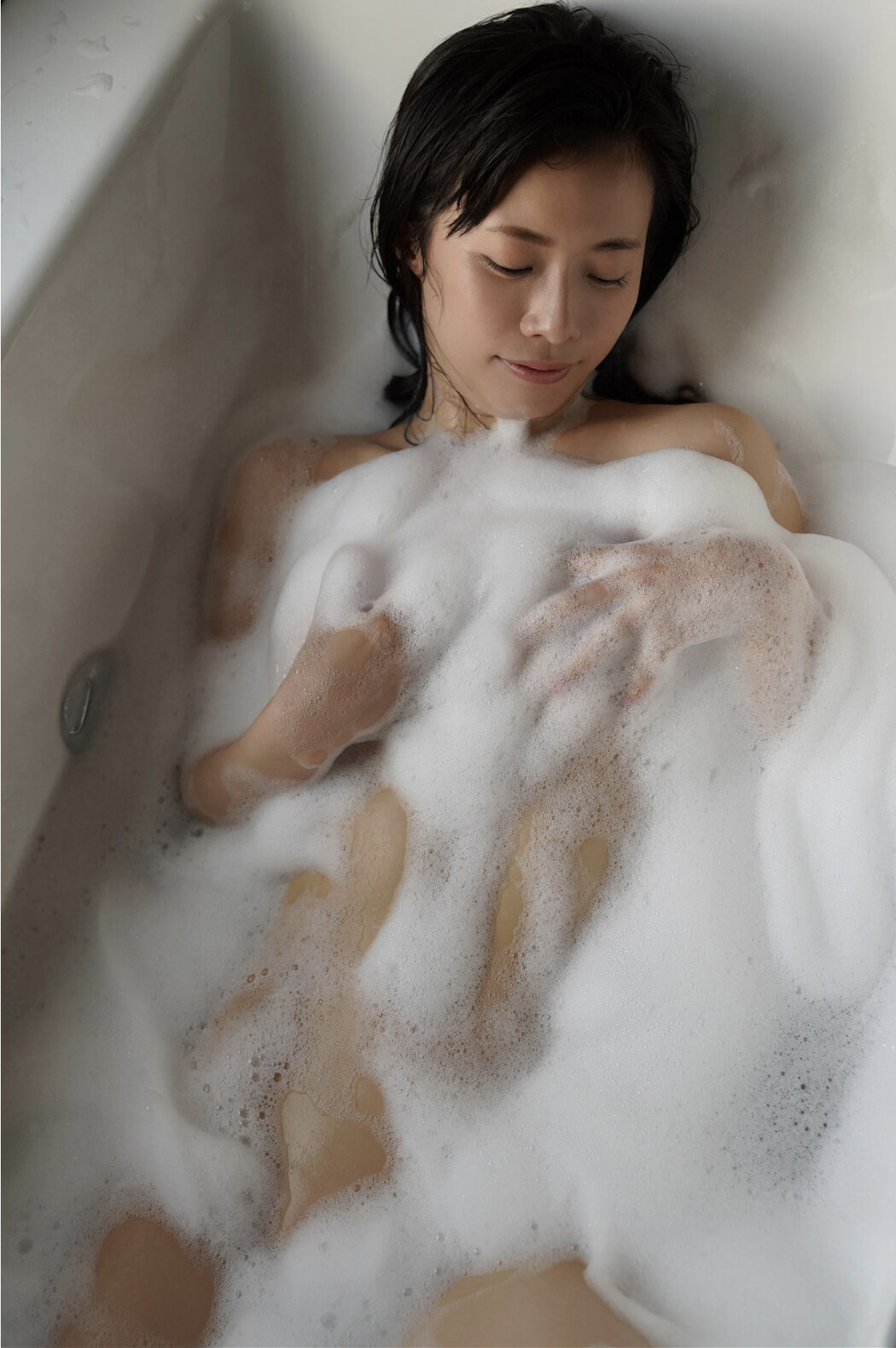 Ichiha Amatsu 天津いちは, FRIDAYデジタル写真集 『元JR東日本社員がまさかのフルヌード vol.2』 Set.02