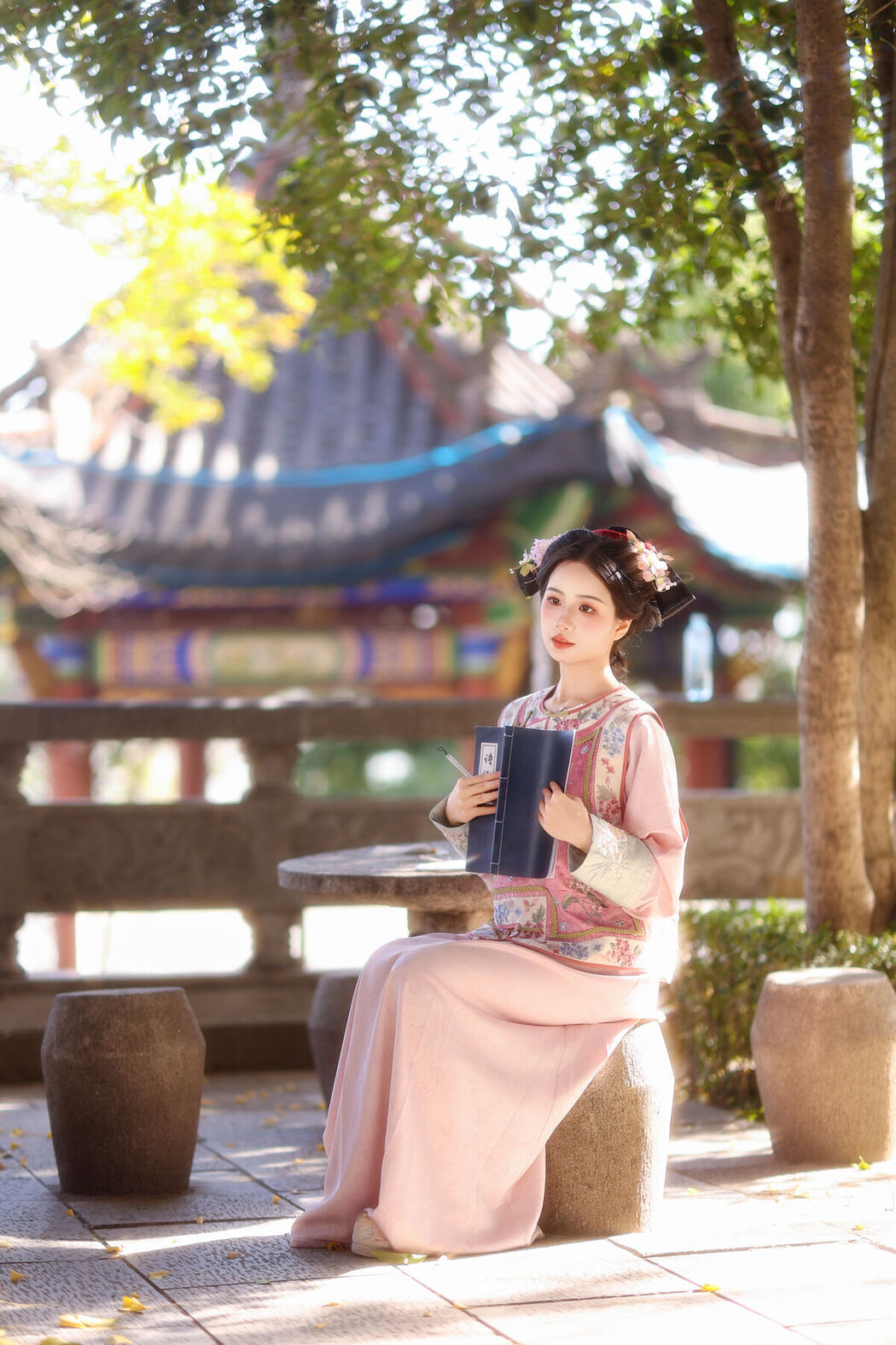 YiTuYu艺图语 Vol.8171 小杜同学 (26P)