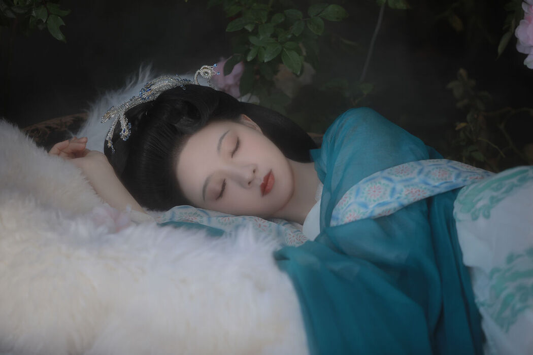 YiTuYu艺图语 Vol.8172 一固美撇捺 (22P)