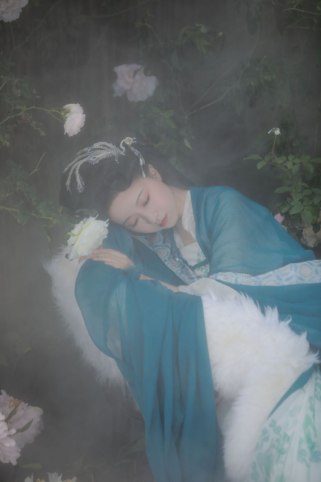 YiTuYu艺图语 Vol.8172 一固美撇捺 (22P)