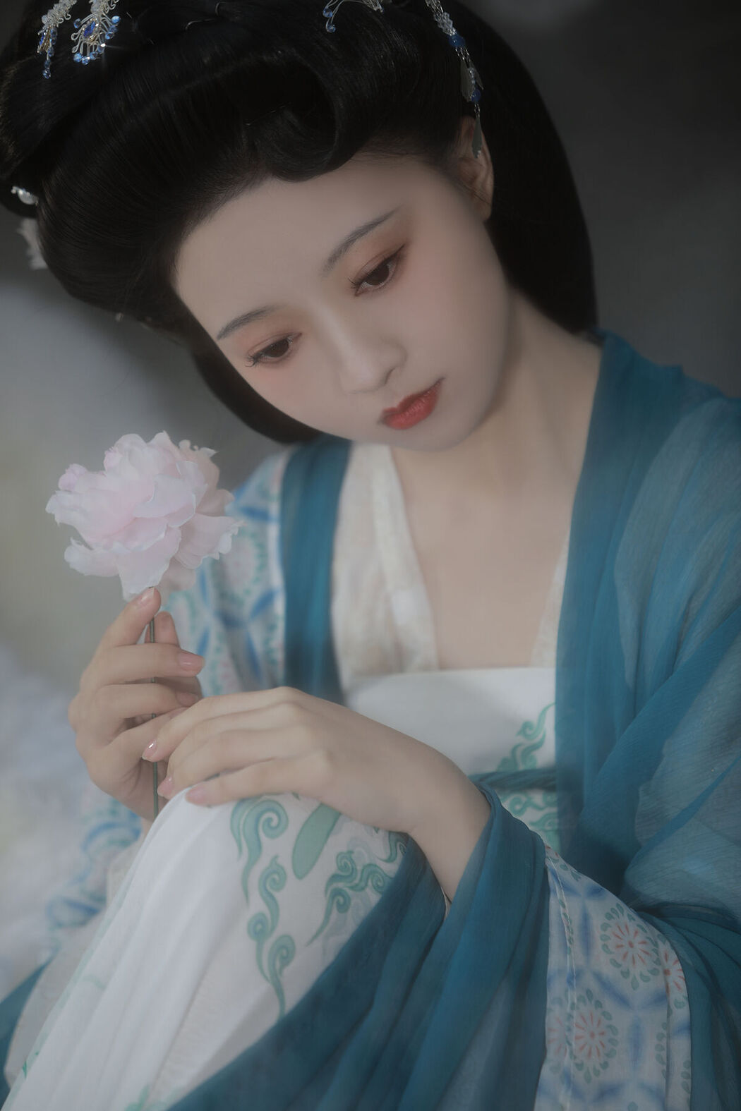 YiTuYu艺图语 Vol.8172 一固美撇捺 (22P)