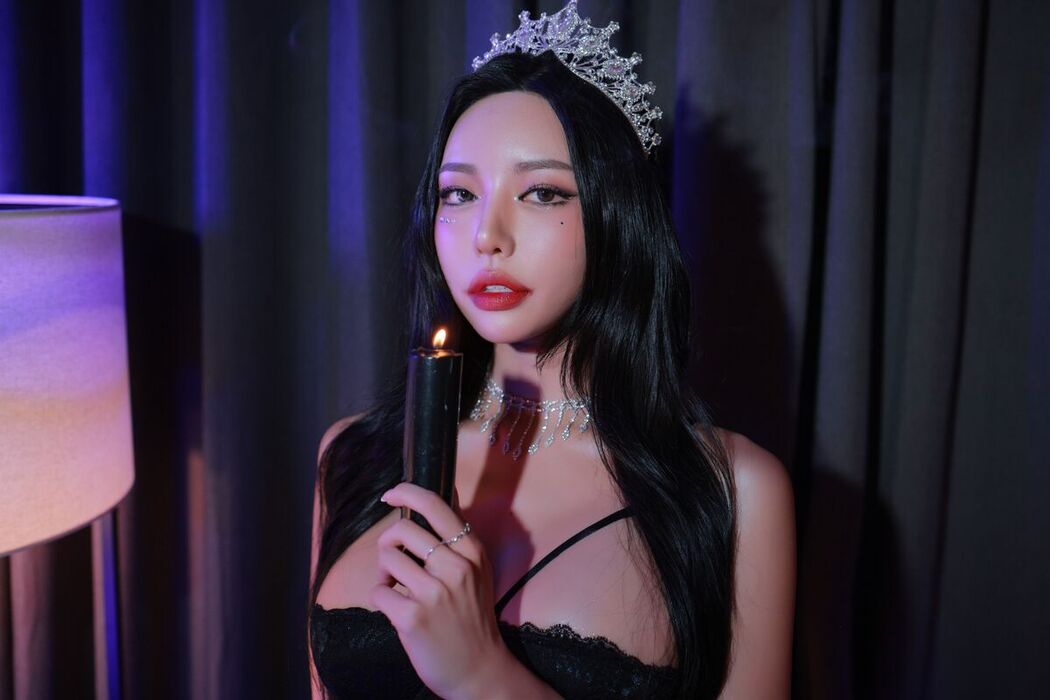 Dongeuran 동그란 – S And M Play Part1