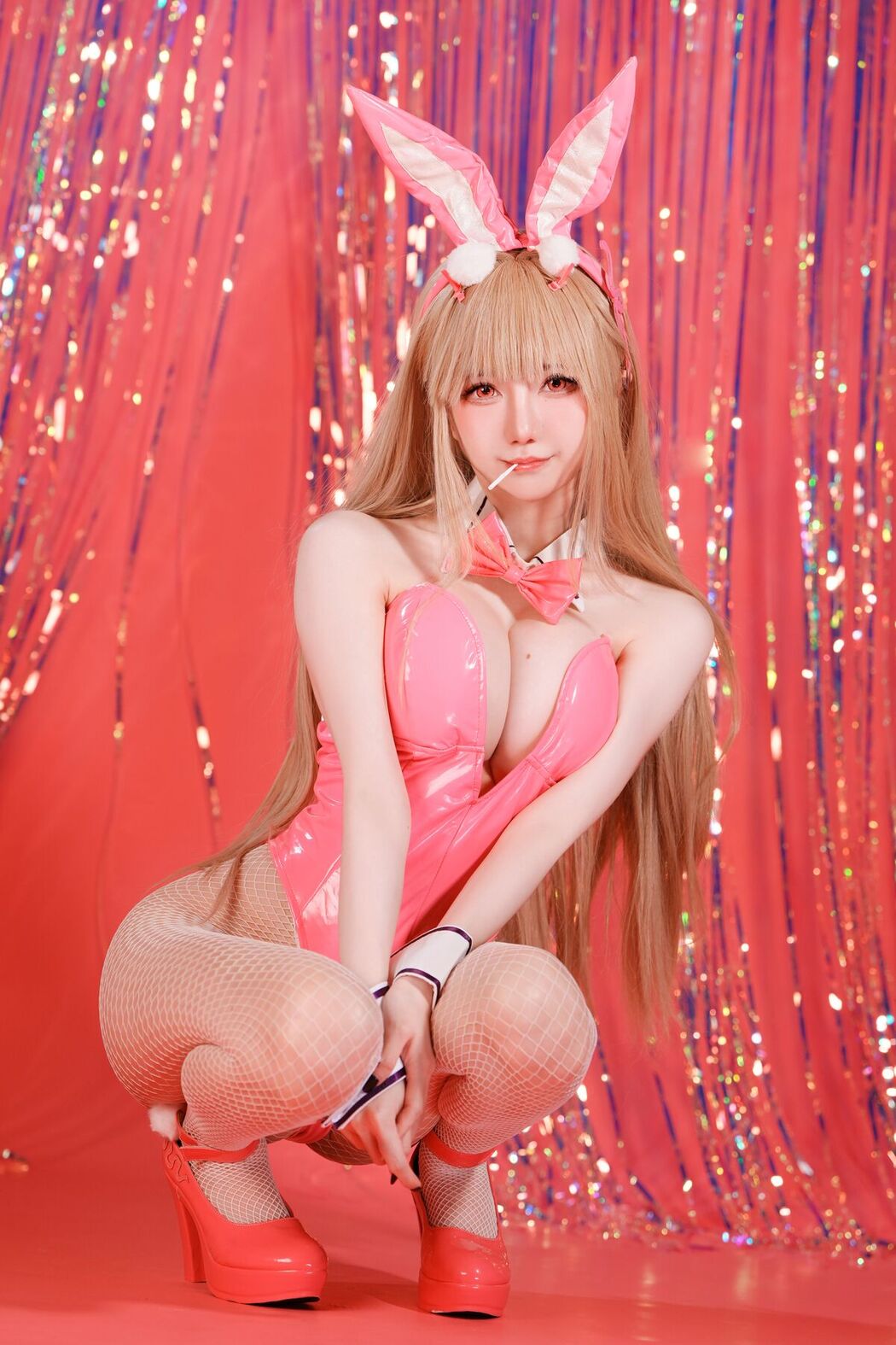 Coser@Sally多啦雪 Sally Dorasnow – NIKKE Viper Bunny Girl (40P)