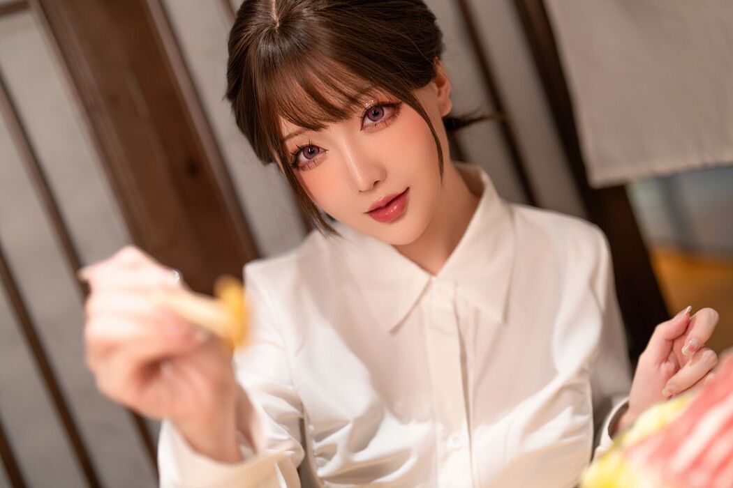 Coser@星之迟迟Hoshilily &#8211; 2025年02月计划G 不胜酒力的新人后辈 Part1 (53P &#8211; 1V)