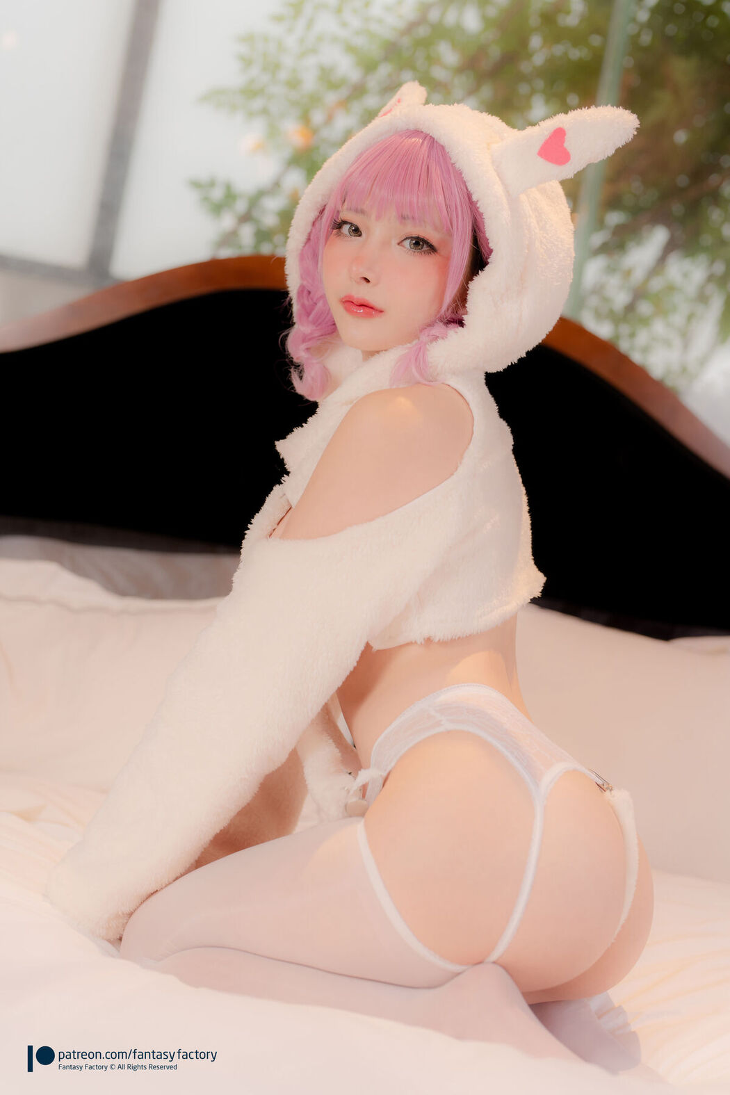 Fantasy Factory 小丁 – Porn Bunny