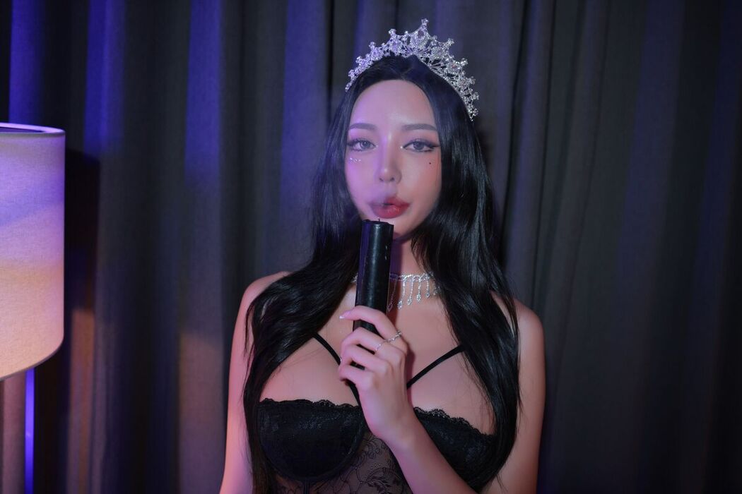 Dongeuran 동그란 – S And M Play Part1
