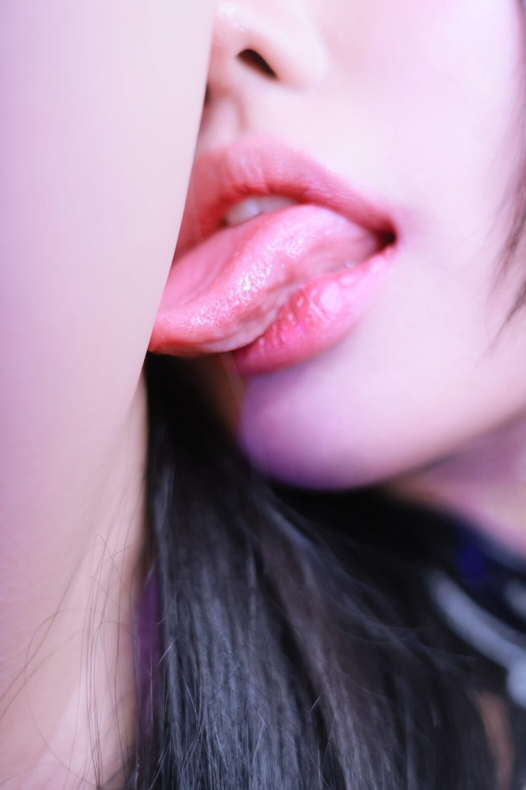 Dongeuran 동그란 – Devils Tongue B
