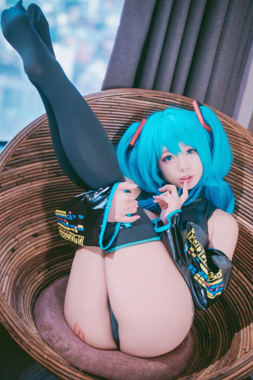 Maruemon 마루에몽 – Plug Me In Miku B