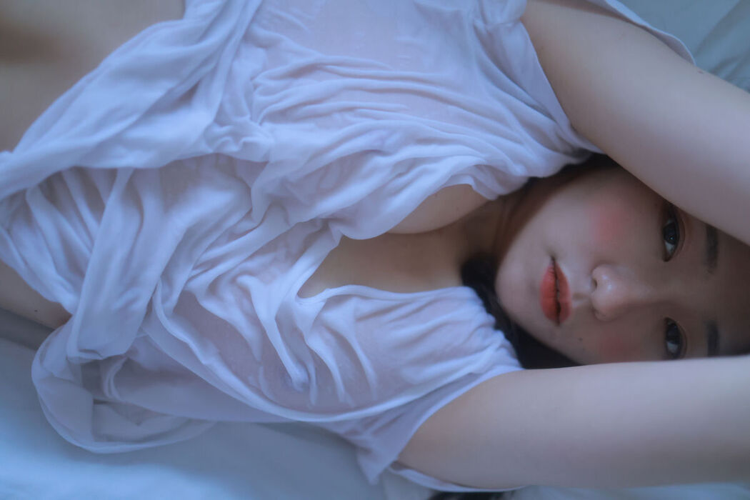 Sehee 세희 – A Bad Sprayer