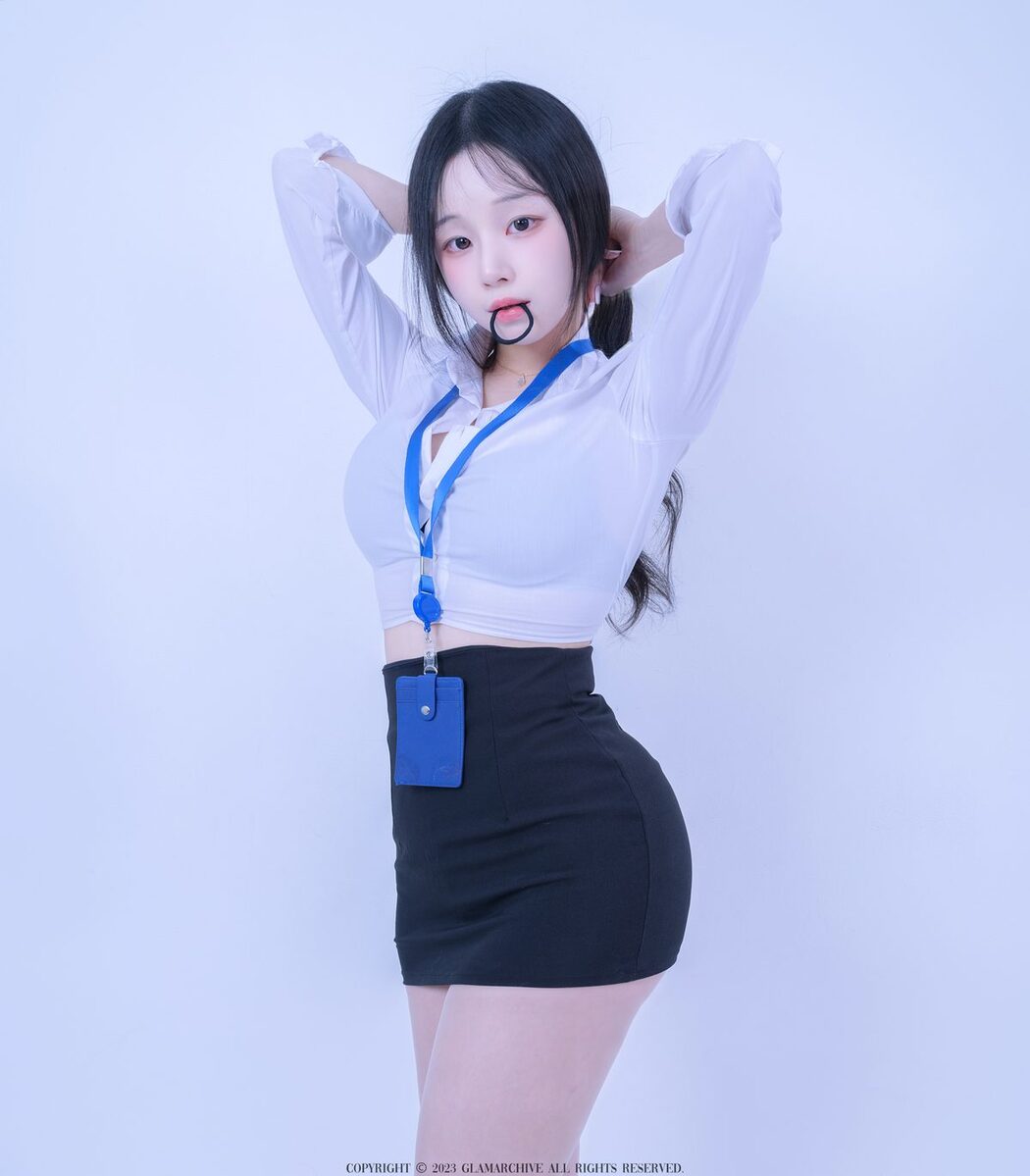 Glamarchive Woo U 우유 Vol.12 – OFFICE LOOK