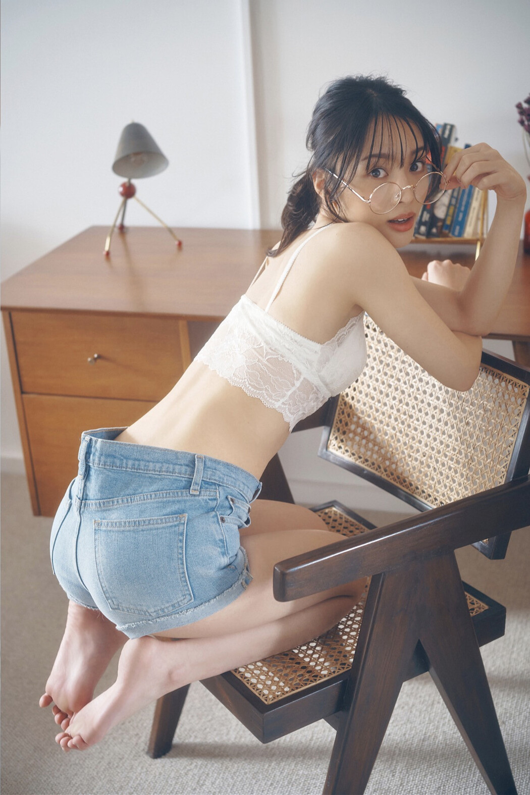 Misaki Jimbu 神部美咲, FLASHデジタル写真集 『ここだけの話 vol.1』 Set.02