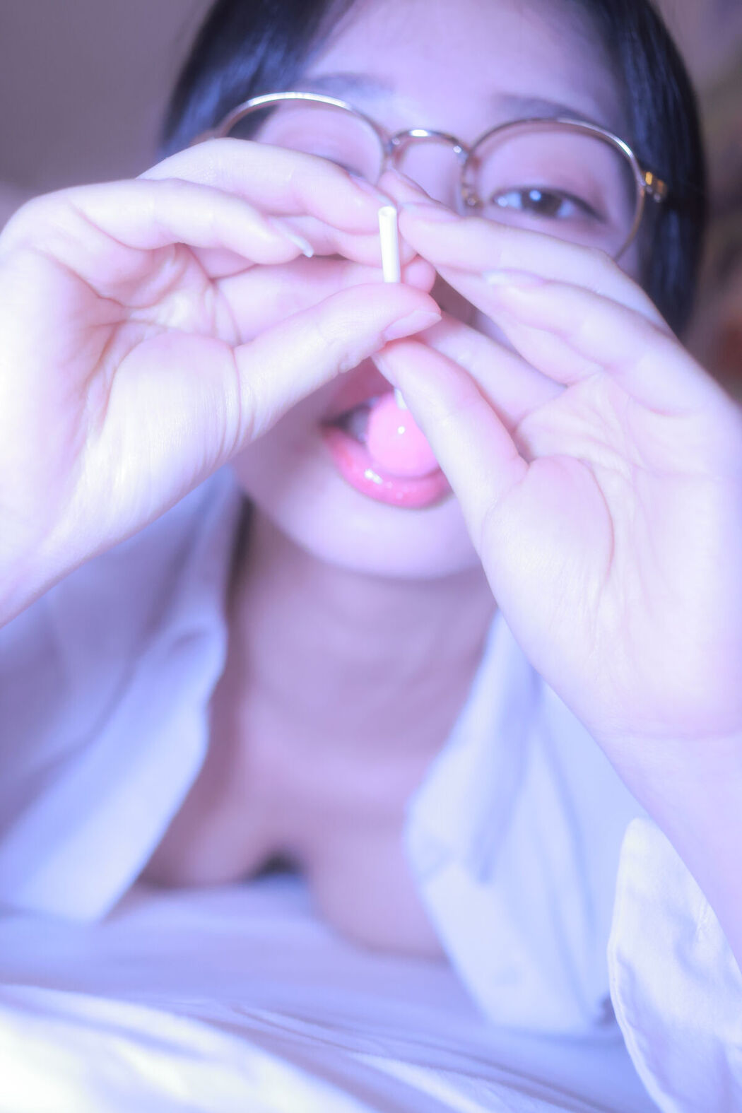 Sehee 세희 &#8211; Glasses Shirt Part2