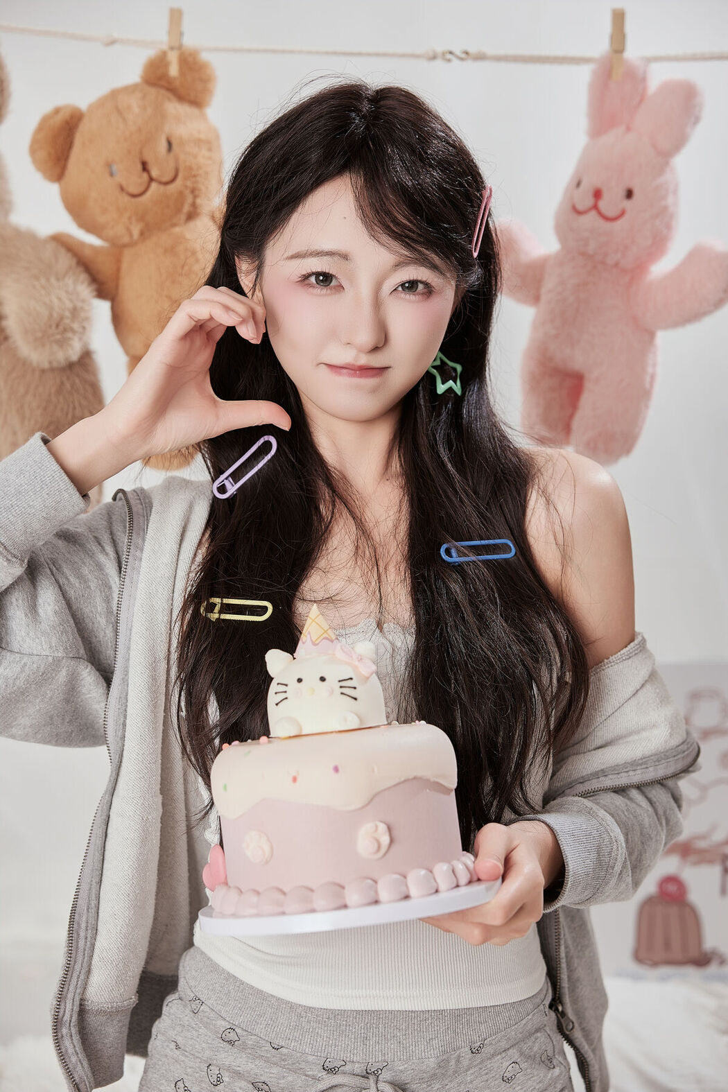 YiTuYu艺图语 Vol.8175 小羊爱干饭 (22P)