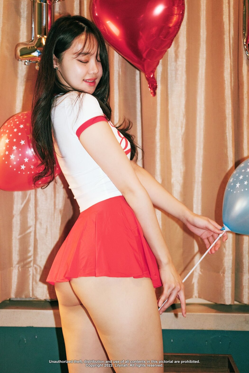 Lilynah Inah 이나 – Happy Party Tonight
