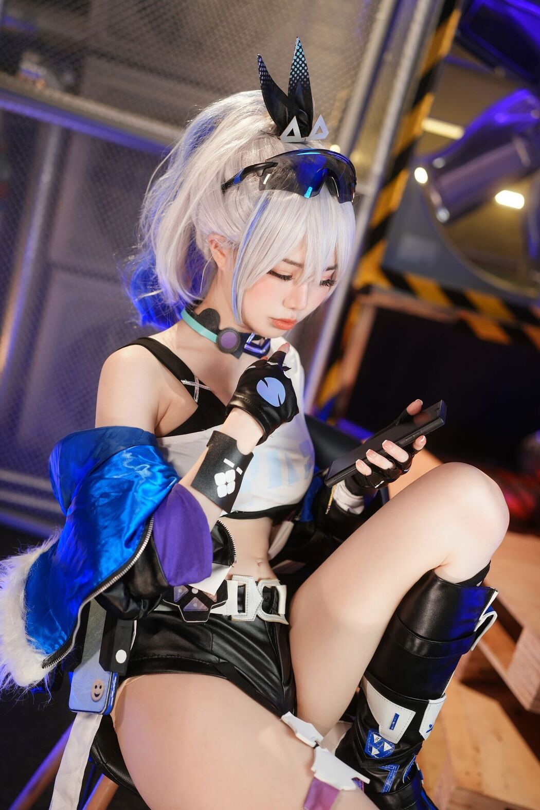 Coser@Sally多啦雪 Sally Dorasnow – Silver Wolf (25P – 3V)
