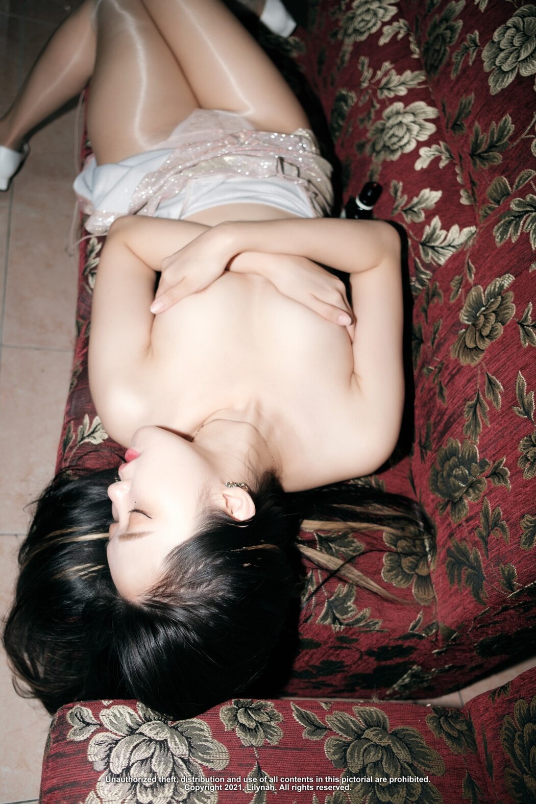 Lilynah Inah 이나 Vol.18 Shhhh Madam
