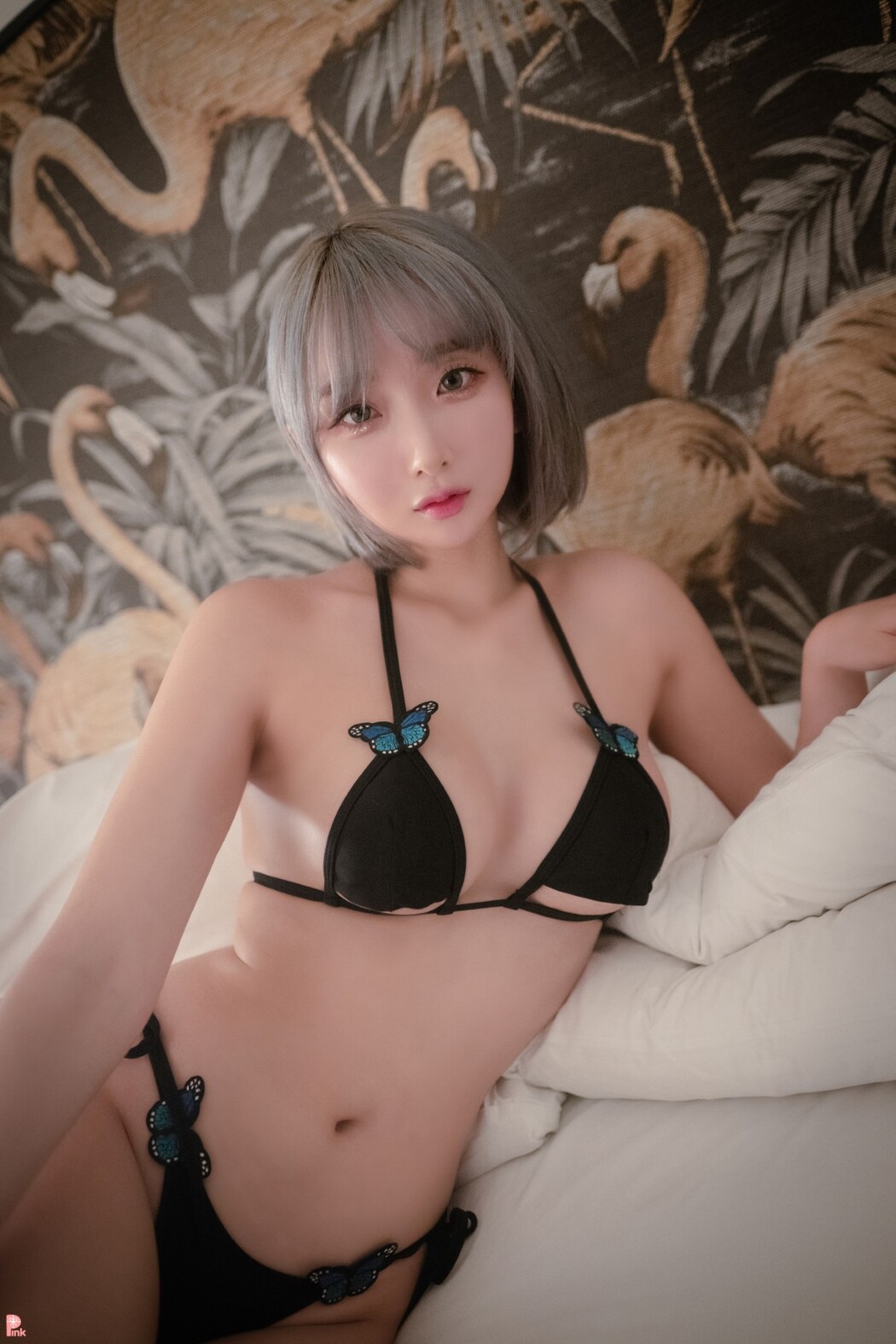 PINK Dayeon 다연 – Cosplay Event – Red Black