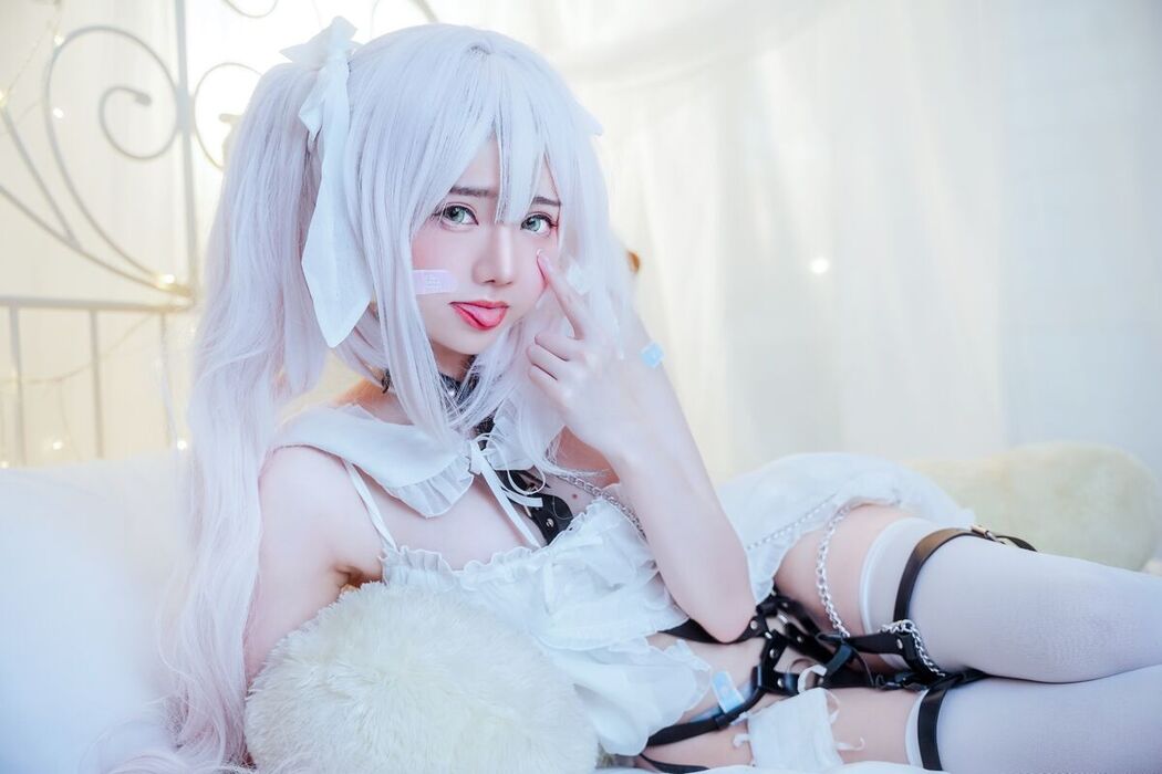 Coser@Sally多啦雪 Sally Dorasnow – Hatsune (44P)